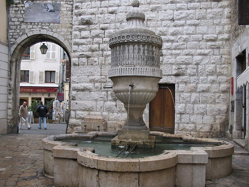 Fontaine du Peyra